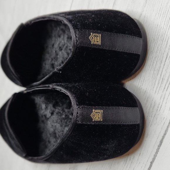 Birdies ballet flats in black velvet with faux fur lining. Size 7 - Picture 6 of 8